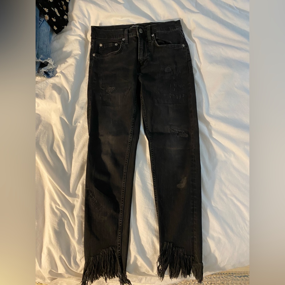 ZARA Women’s Black Fray Jeans